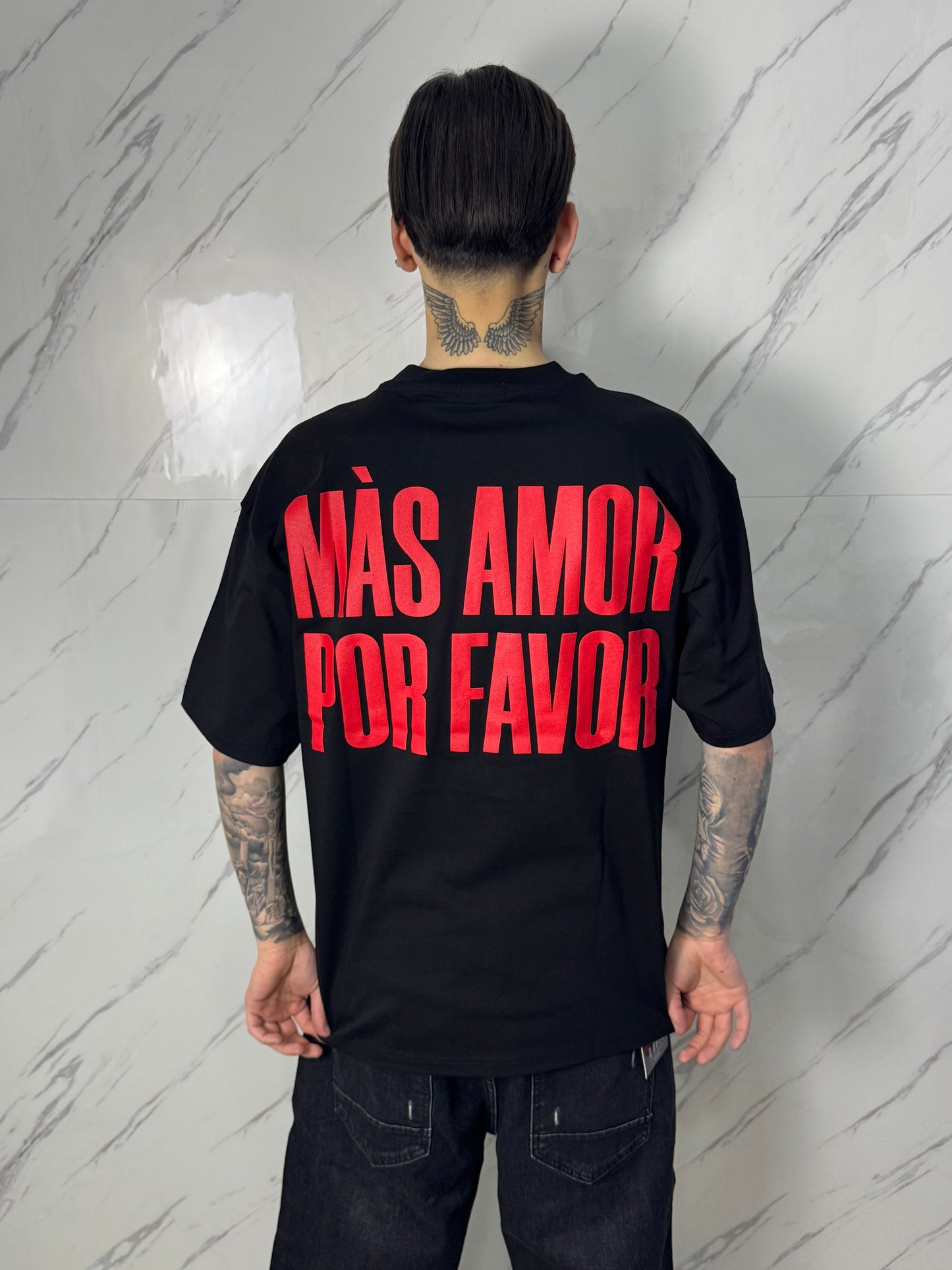 T-SHIRT MAS AMOR POR FAVOR