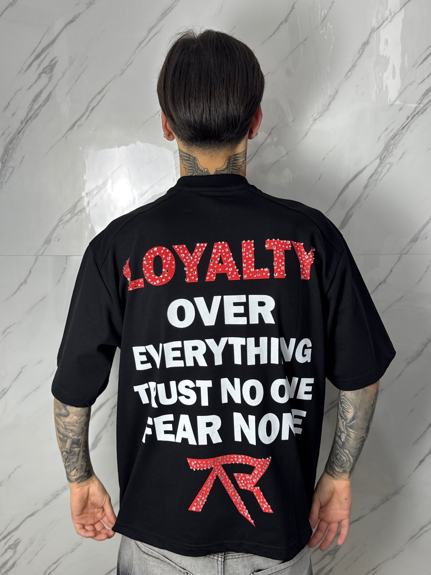 T-SHIRT LOYALTY