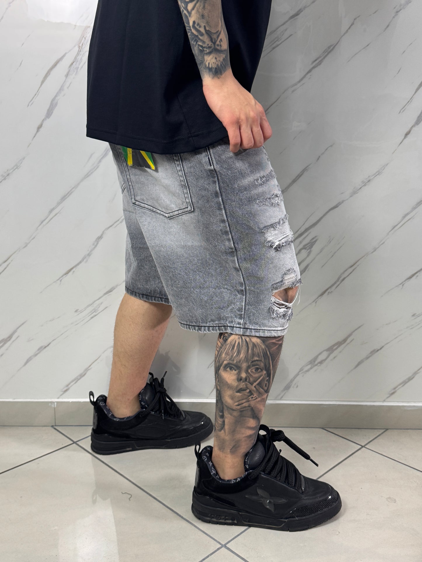 SHORTS DESTROYED